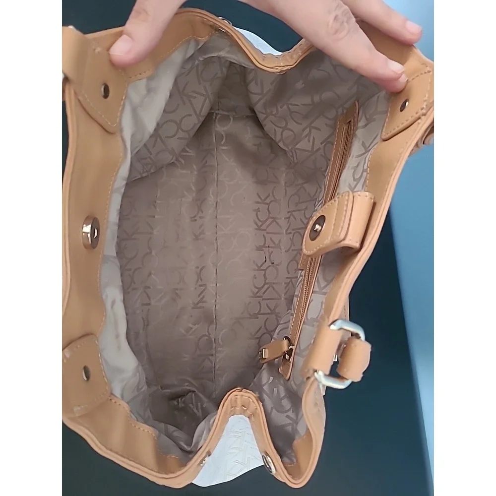 Calvin Klein Monogram CK Handbag‎ Hobo Bag Purse Off-White & Tan